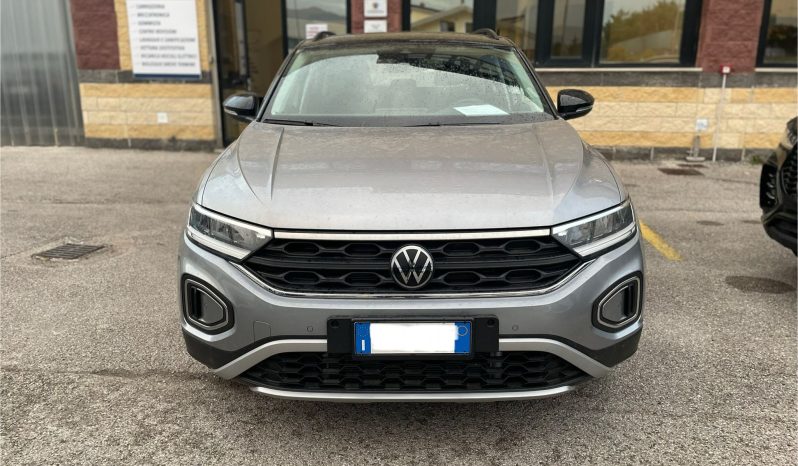 
								VOLKSWAGEN T-ROC 2.0 LIFE DSG 150CV full									