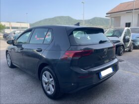 VOLKSWAGEN GOLF 1.0 ETSI LIFE DSG 110CV