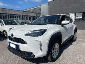 TOYOTA YARIS CROSS 1.5 HYBRID E-CVT BUSINESS 93CV