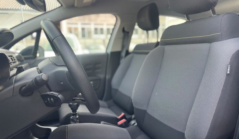
								CITROEN C3 1.2 PURETECH SHINE 110CV full									