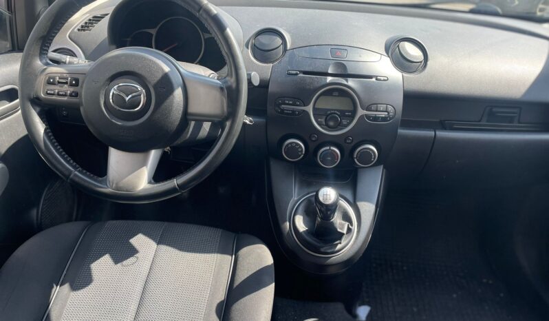 
								MAZDA 2 1.4 FUN 68CV full									