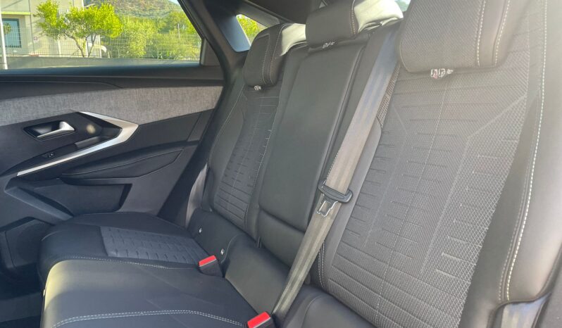 
								PEUGEOT 3008 1.2 HYBRID E-DCS GT 136CV full									