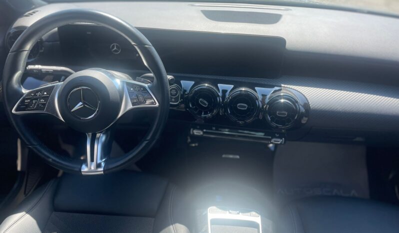 
								MERCEDES CLASSE A 180 AUTOMATIC EXECUTIVE 136CV full									