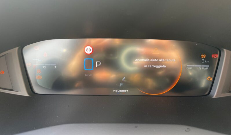 
								PEUGEOT 2008 1.2 HYBRID E-DCS ALLURE 145CV full									