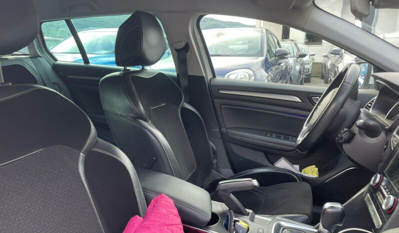 
								RENAULT MEGANE SPORTER 1.5DCI ENERGY BOSE 110CV full									