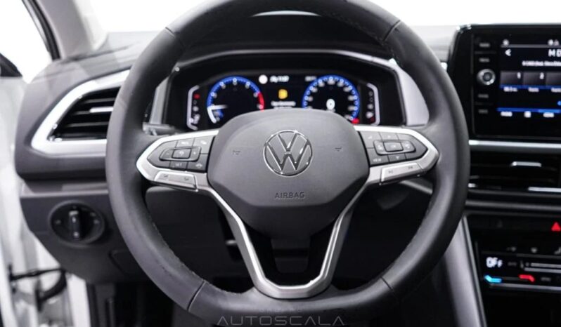 
								VOLKSWAGEN T-ROC 1.0TSI SPORT 116CV full									