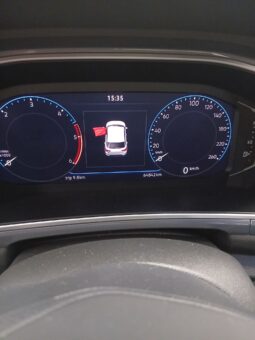 
										VOLKSWAGEN T-ROC 2.0 STYLE DSG 150CV full									