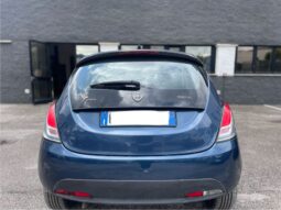 
										LANCIA YPSILON 1.0 FIREFLY HYBRID SILVER PLUS 69CV full									