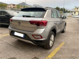 
										VOLKSWAGEN T-ROC 2.0 LIFE DSG 150CV full									