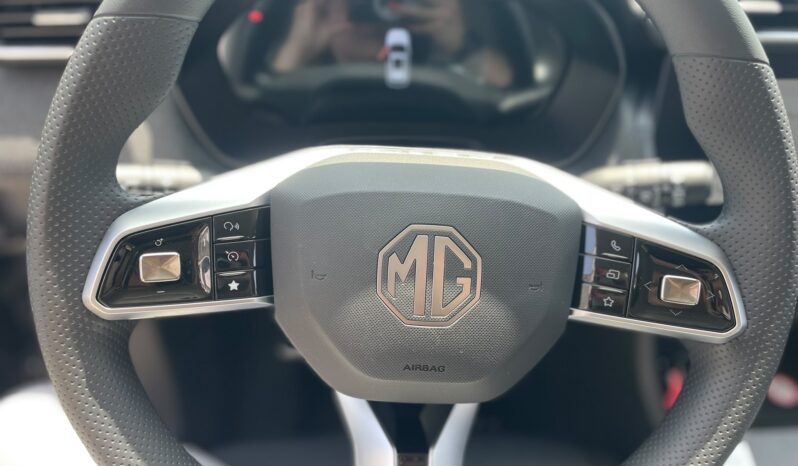 
								MG ZS 1.5 STANDARD 115CV full									