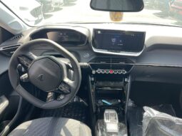 
										PEUGEOT 208 1.2 HYBRID E-DCS ALLURE 110CV full									