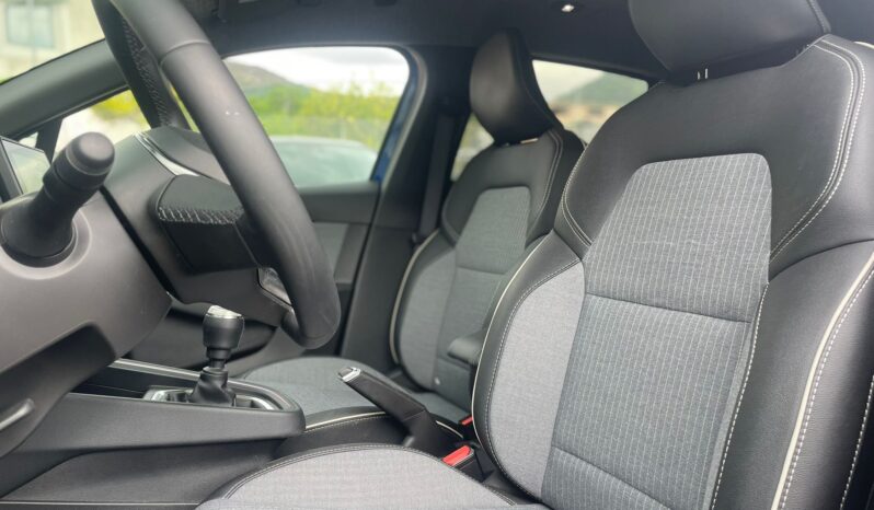 
								RENAULT CLIO 1.0TCE TECHNO 90CV full									