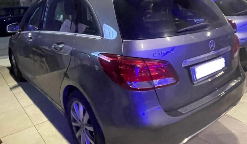 
								MERCEDES CLASSE B 1.5 AUTOMATIC PREMIUM 110CV full									