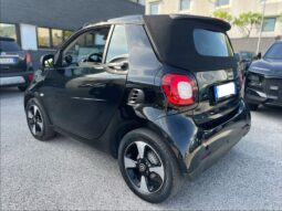 
										SMART FORTWO EQ CABRIO PASSION 56CV full									