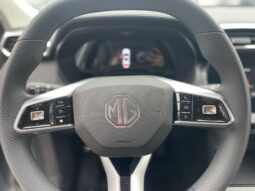 
										MG ZS 1.5 STANDARD 115CV full									