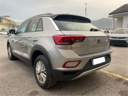 
										VOLKSWAGEN T-ROC 2.0 LIFE DSG 150CV full									