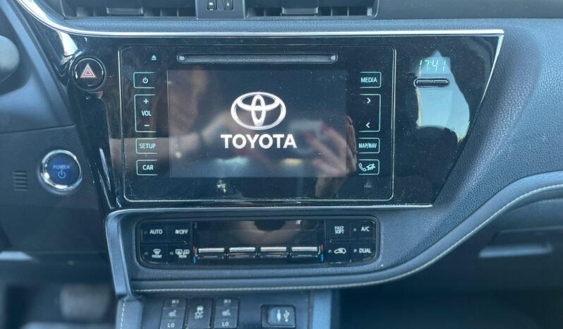 
								TOYOTA AURIS 1.8 LOUNGE 100CV full									