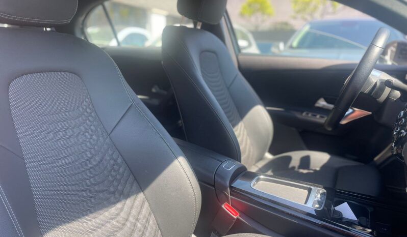 
								MERCEDES CLASSE A 180 AUTOMATIC EXECUTIVE 136CV full									