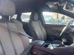 
										PEUGEOT 3008 1.2 PURETECH TURBO ALLURE PACK 130CV full									