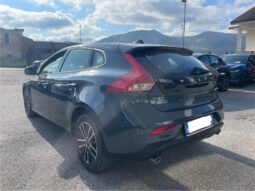 
										VOLVO V40 2.0 D2 R-DESIGN 120CV full									