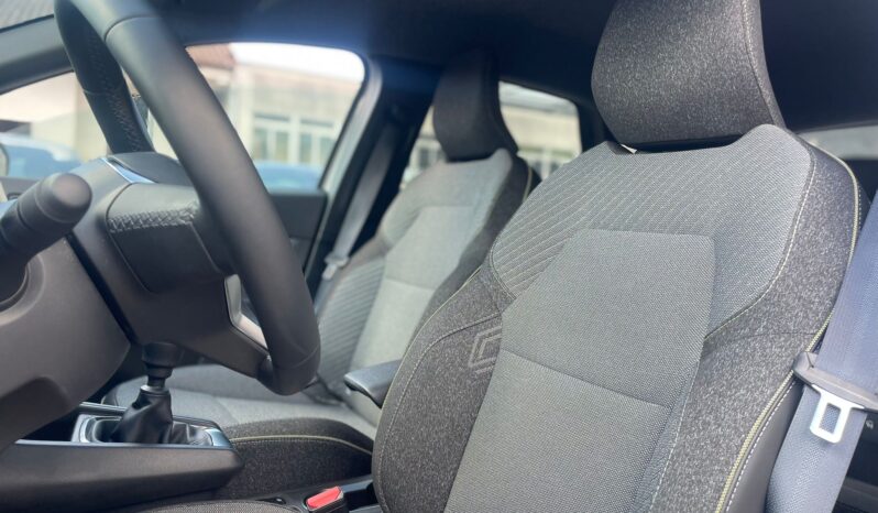 
								RENAULT CAPTUR 1.0TCE TECHNO 90CV full									