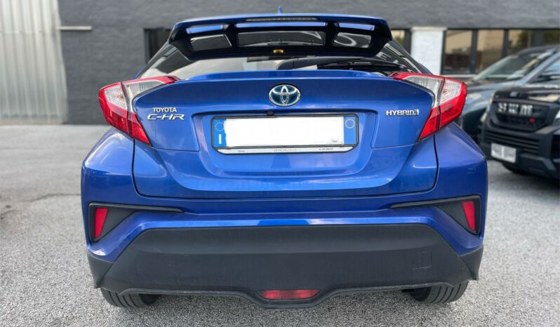 
								TOYOTA C-HR 1.8 ACTIVE E-CVT 98CV full									