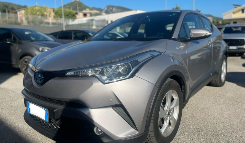 
								TOYOTA CH-R 1.8 ACTIVE E-CVT 97CV full									