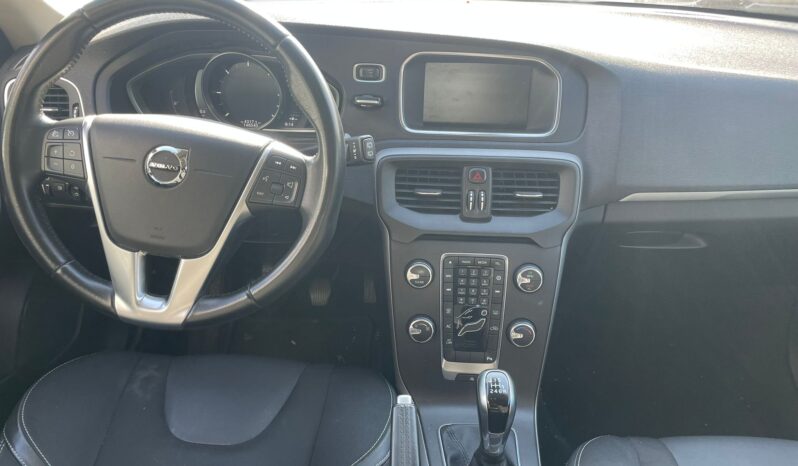 
								VOLVO V40 2.0 D2 R-DESIGN 120CV full									