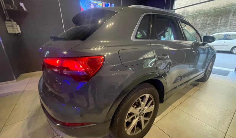 
								AUDI Q3 2.0TDI ADVANCED S-TRONIC 150CV full									