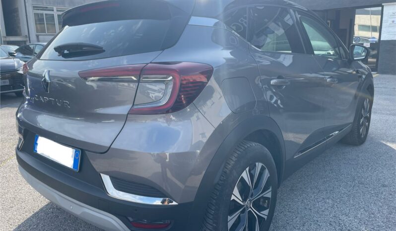 
								RENAULT CAPTUR 1.0TCE TECHNO 90CV full									