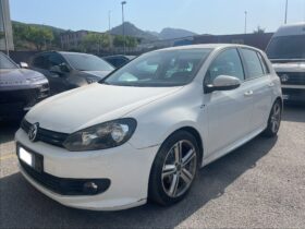 VOLKSWAGEN GOLF 1.4 HIGHLINE R-LINE DSG 120CV
