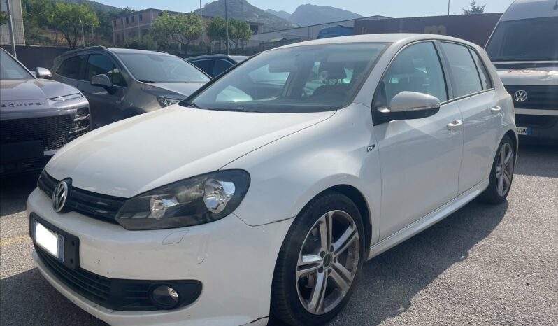 
								VOLKSWAGEN GOLF 1.4 HIGHLINE R-LINE DSG 120CV full									