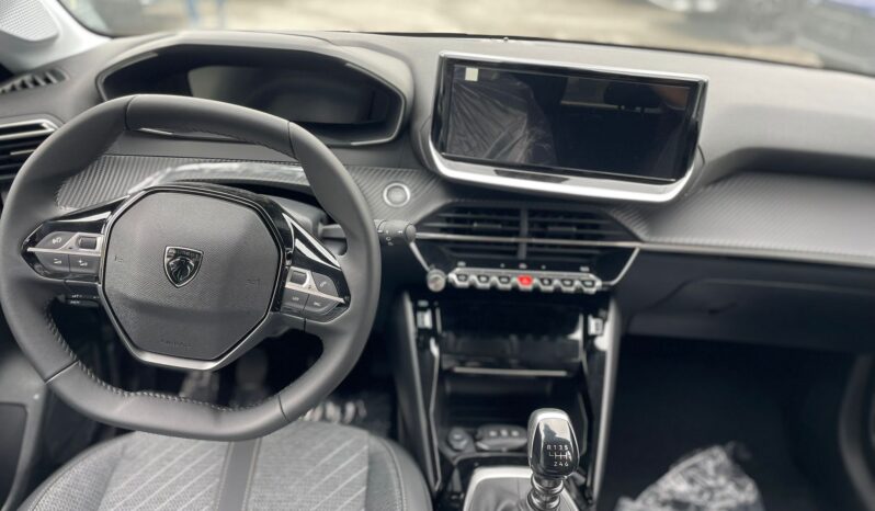 
								PEUGEOT 208 1.2 PURETECH ALLURE 100CV full									