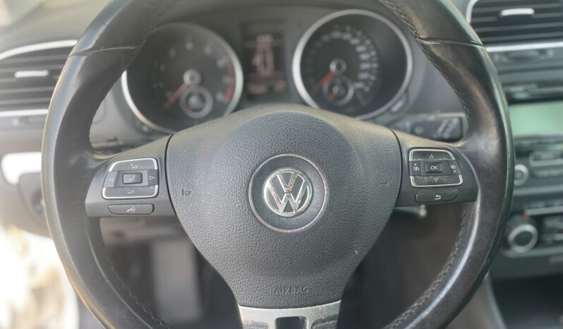 
								VOLKSWAGEN GOLF 1.4 HIGHLINE R-LINE DSG 120CV full									