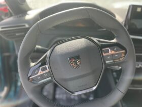 PEUGEOT 2008 1.2 PURETECH ALLURE 100CV
