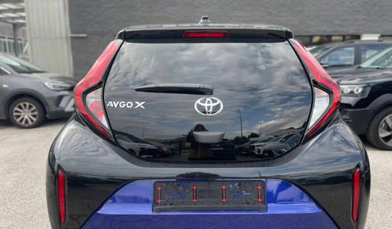 
								TOYOTA AYGO X 1.0 TREND S-CVT 72CV full									