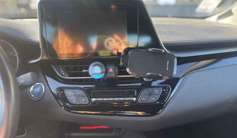 
								TOYOTA CH-R 1.8 ACTIVE E-CVT 97CV full									
