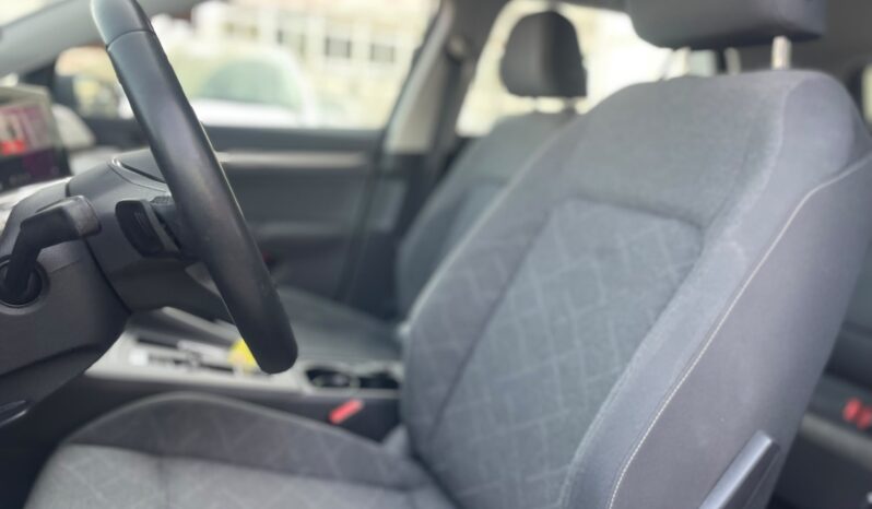 
								VOLKSWAGEN GOLF 1.0 ETSI LIFE DSG 110CV full									