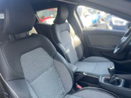 
										RENAULT CLIO 1.0TCE TECHNO 90CV full									