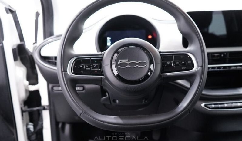 
								FIAT 500e ACTION TECH 59CV full									