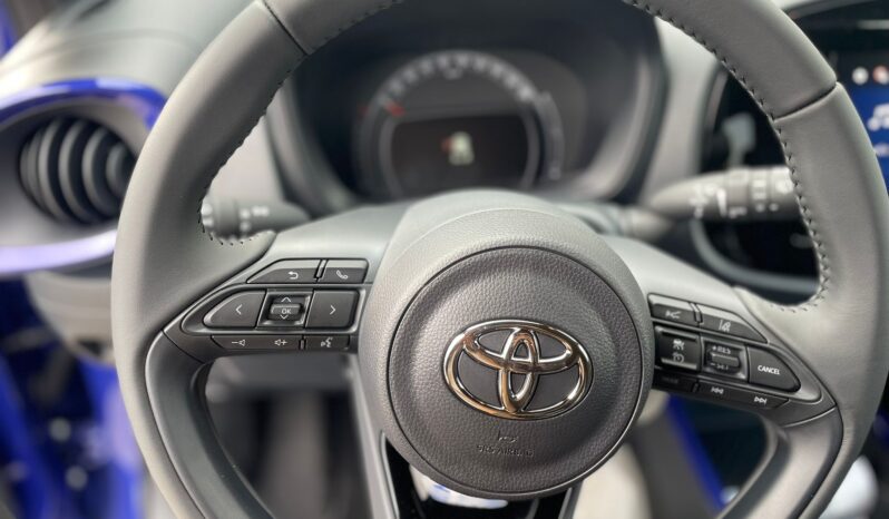 
								TOYOTA AYGO X 1.0 TREND S-CVT 72CV full									