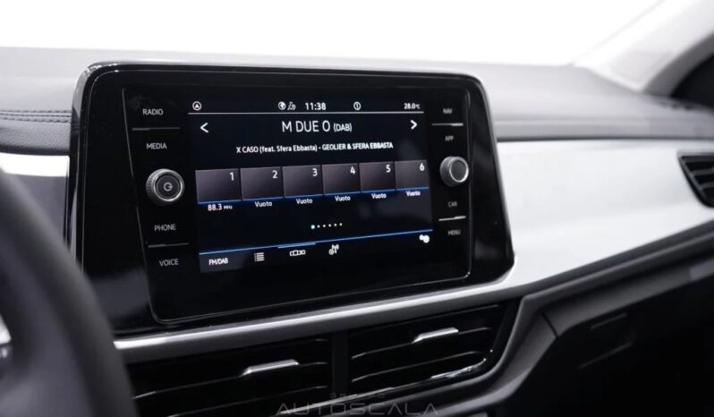 
								VOLKSWAGEN T-ROC 1.0TSI SPORT 116CV full									