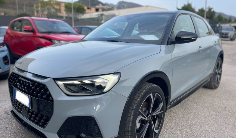 
								AUDI A1 1.0TFSI S-TRONIC ALLSTREET 116CV full									
