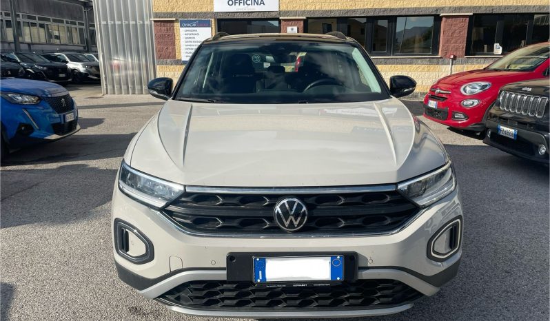 
								VOLKSWAGEN T-ROC 1.0 LIFE 110CV full									