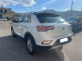VOLKSWAGEN T-ROC 1.5 LIFE DSG 150CV