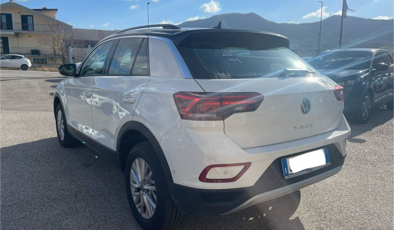 
								VOLKSWAGEN T-ROC 1.5 LIFE DSG 150CV full									