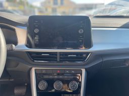 
										VOLKSWAGEN T-ROC 1.5 LIFE DSG 150CV full									