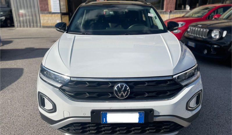 
								VOLKSWAGEN T-ROC 1.5 LIFE DSG 150CV full									
