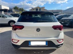 
										VOLKSWAGEN T-ROC 1.5 LIFE DSG 150CV full									