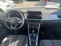
										VOLKSWAGEN T-ROC 1.5 LIFE DSG 150CV full									